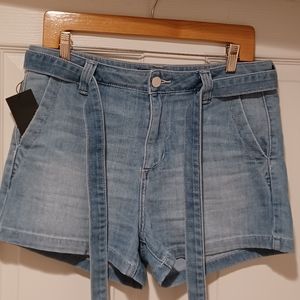 JOES JEANS DENIM JEAN SHORTS WITH BELT